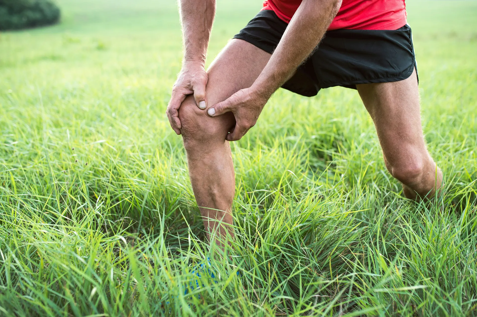 Knee pain treatment decompression chiropractic