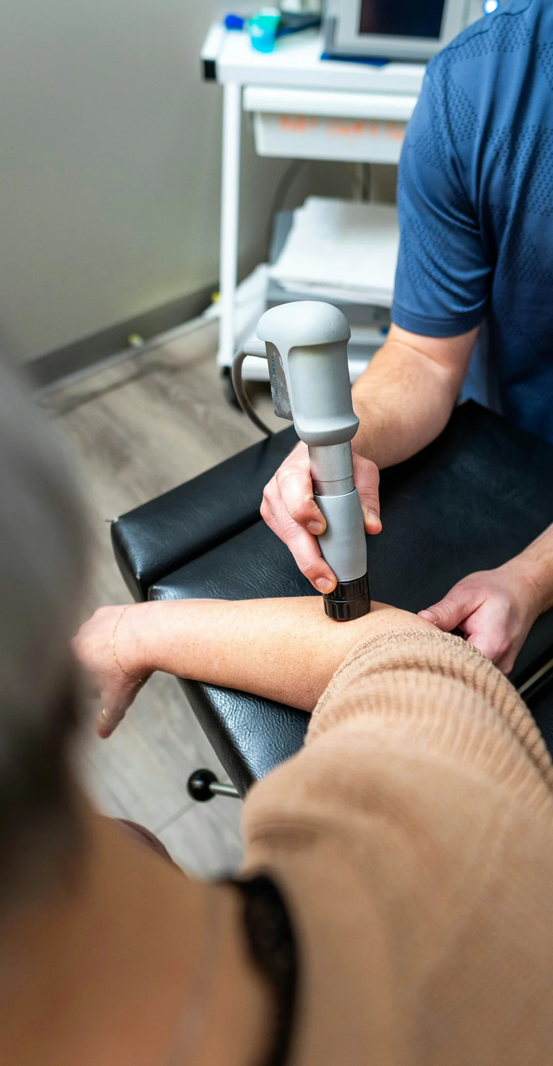 Shockwave therapy equipment